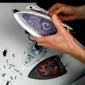 صيانة المكواة الكهربائية